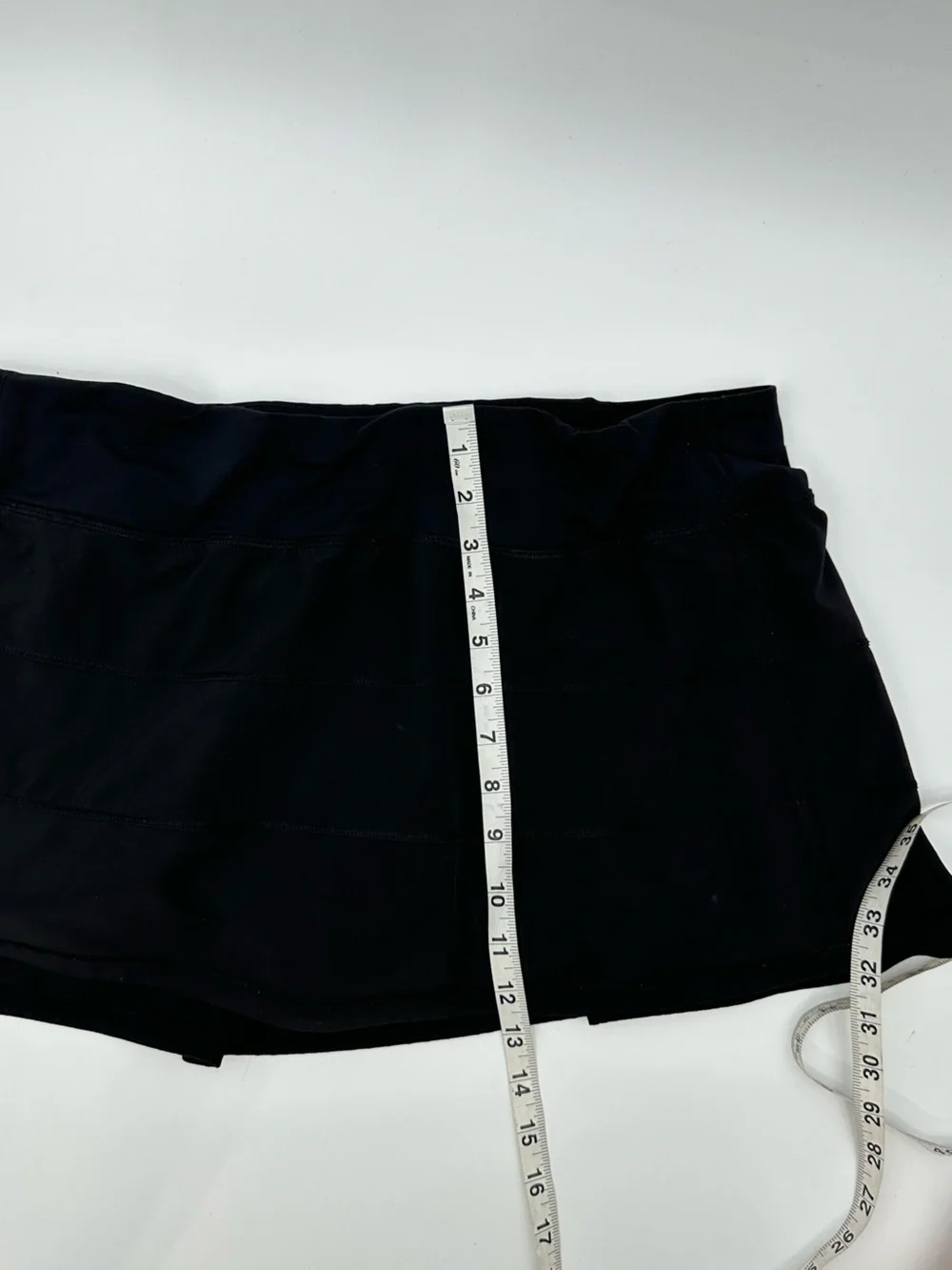 Lululemon Black Pace Rival Skirt Size 12
